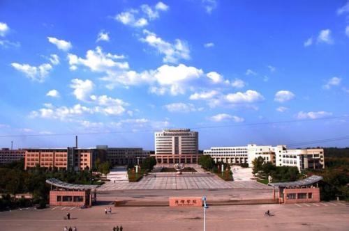 4菏泽学院.jpg