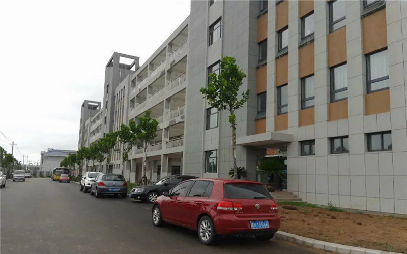 78曲阜远东职业技术学院.jpg